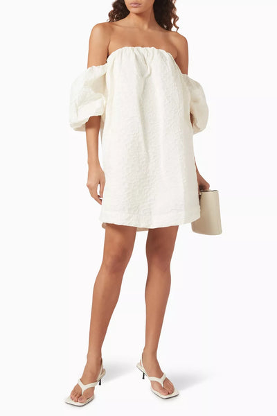 Yasrinea off shoulder dress