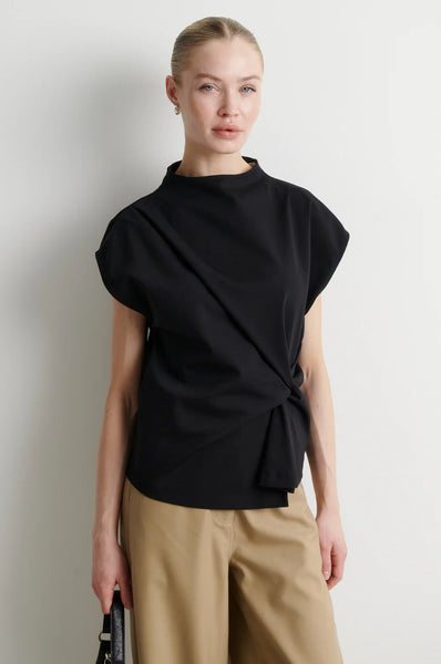 Second Female Arkai Top