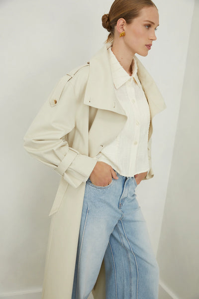 THE KALIA TRENCH