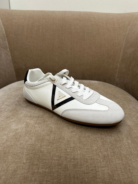 Guess Relli White Trainer