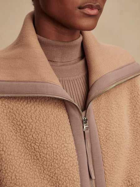 Varley Eleanor Patch Fleece in Chanterelle