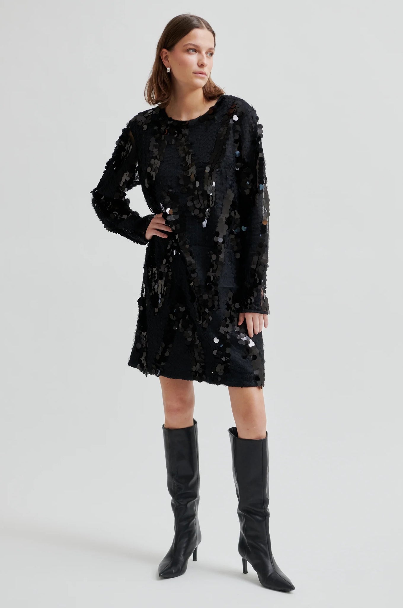 Second Female Glimmer Simple Dress