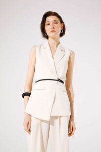 Goa Goa - VEST WITH CONTRASTING BELT