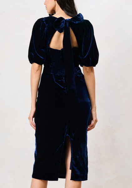 Hope & Ivy Averie Velvet Long Navy Dress